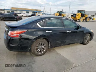 2015 Nissan Altima S with VIN 1N4AL3AP3FN915192, listed as a Copart auction lot 50333745 with 297,372 mi miles and Salvage Title. Bid and sale history available at carsss.com. Image 3.