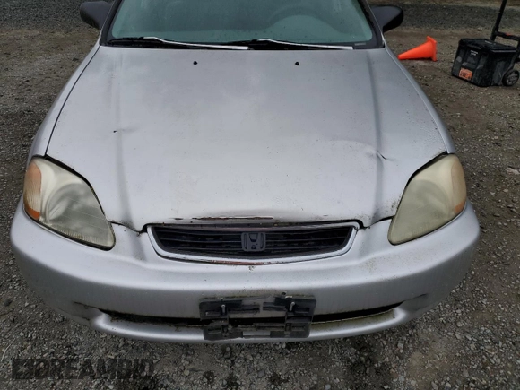1996 Honda Civic DX z VIN 2HGEJ6521TH548106, wystawiony jako Copart lot #62088455 z przebiegiem 195 790 mil mil oraz Czysty tytuł • Clean title. Historia ofert i sprzedaży dostępna na DreamBid. Obrazek 11.