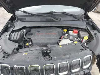 2022 Jeep Compass Latitude with VIN 3C4NJDBB9NT216660, listed as a IAAI auction lot 41505717 with 23,605 mi miles and . Bid and sale history available at DreamBid. Image 10.