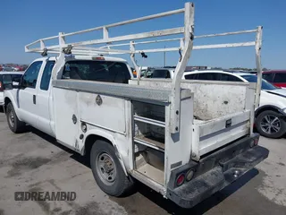 2015 Ford F-250 XL z VIN 1FD7X2A66FEC39519, wystawiony jako IAAI lot #41853743 z przebiegiem 232 244 mil mil oraz . Historia ofert i sprzedaży dostępna na DreamBid. Obrazek 6.