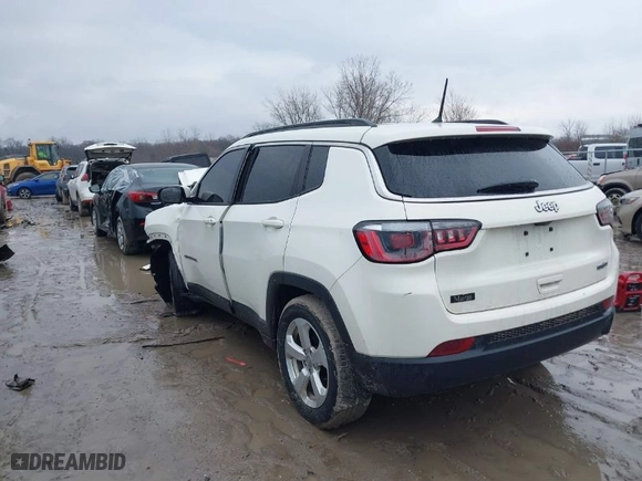2018 Jeep Compass Latitude with VIN 3C4NJCBBXJT309014, listed as a IAAI auction lot 41659700 with 1 mi miles. Bid and sale history available at carsss.com. Image 3.