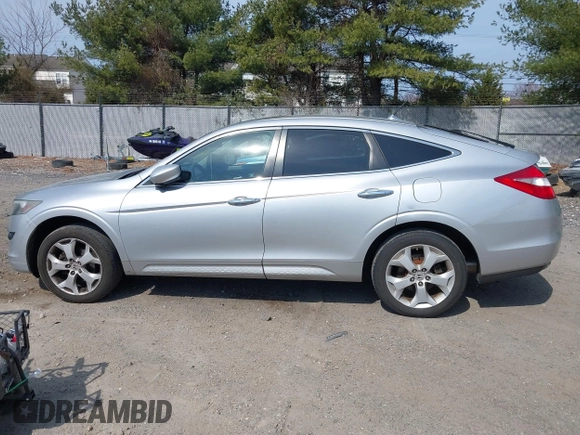 2012 Honda Crosstour EX-L with VIN 5J6TF2H55CL007949, listed as a IAAI auction lot 41790701 with 197,648 mi miles. Bid and sale history available at carsss.com. Image 14.