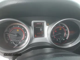 2013 Dodge Journey SE z VIN 3C4PDCAB5DT695315, wystawiony jako Copart lot #49158735 z przebiegiem 165 093 mil mil oraz Szkoda całkowita • Salvage title. Historia ofert i sprzedaży dostępna na DreamBid. Obrazek 9.