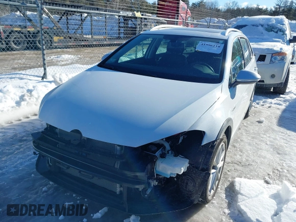 2019 Volkswagen Golf S z VIN 3VWH17AU9KM515974, wystawiony jako IAAI lot #41596110 z przebiegiem 29 019 mil mil oraz . Historia ofert i sprzedaży dostępna na DreamBid. Obrazek 18.