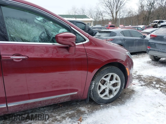 2017 Chrysler Pacifica Touring L Plus with VIN 2C4RC1EG6HR652908, listed as a IAAI auction lot 41381104 with 82,186 mi miles and . Bid and sale history available at DreamBid. Image 19.