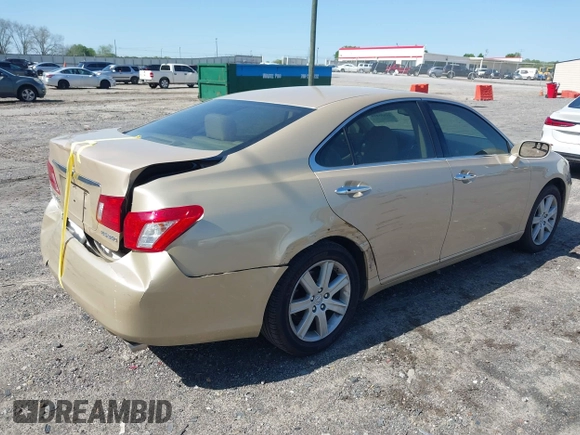 2008 Lexus ES 350 with VIN JTHBJ46G182238679, listed as a IAAI auction lot 41995138 with 135,800 mi miles. Bid and sale history available at carsss.com. Image 4.