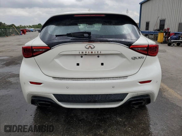 2018 Infiniti QX30 ESSENTIAL with VIN SJKCH5CP2JA047793, listed as a Copart auction lot 49071454 with 43,124 mi miles. Bid and sale history available at carsss.com. Image 6.