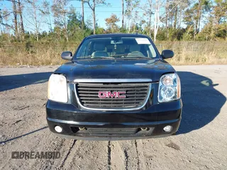 2012 GMC Yukon XL SLT with VIN 1GKS2KE71CR161613, listed as a IAAI auction lot 41021605 with 236,272 mi miles. Bid and sale history available at carsss.com. Image 12.