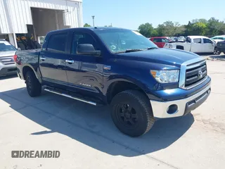 2011 Toyota Tundra z VIN 5TFEY5F17BX103583, wystawiony jako IAAI lot #42017676 z przebiegiem 158 466 mil mil oraz . Historia ofert i sprzedaży dostępna na DreamBid. Obrazek 1.