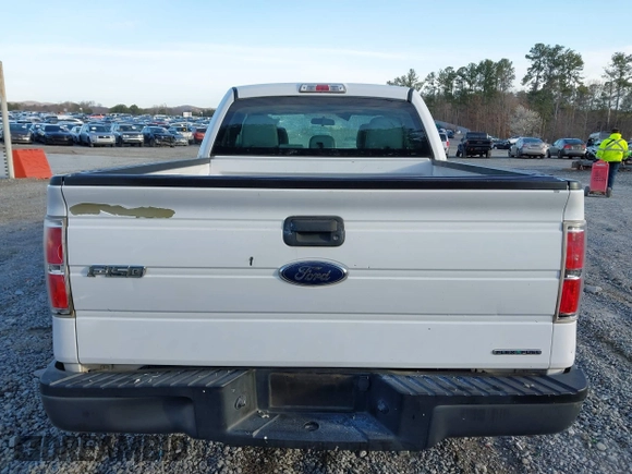 2014 Ford F-150 XL with VIN 1FTEX1CM0EKF94073, listed as a IAAI auction lot 41687225 with 276,152 mi miles. Bid and sale history available at carsss.com. Image 16.
