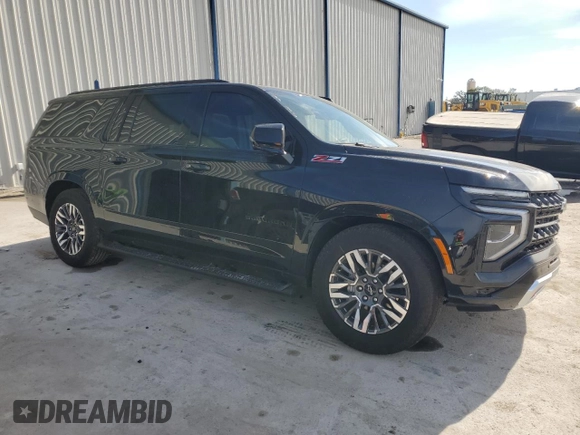 2025 Chevrolet Suburban Z71 z VIN 1GNS6DRD5SR178769, wystawiony jako Copart lot #48332075 z przebiegiem 1 117 mil mil oraz Szkoda całkowita • Salvage title. Historia ofert i sprzedaży dostępna na DreamBid. Obrazek 4.