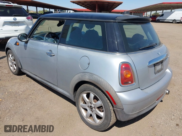 2007 MINI Hardtop with VIN WMWMF33547TL77235, listed as a IAAI auction lot 42547245 with 144,179 mi miles and . Bid and sale history available at DreamBid. Image 3.