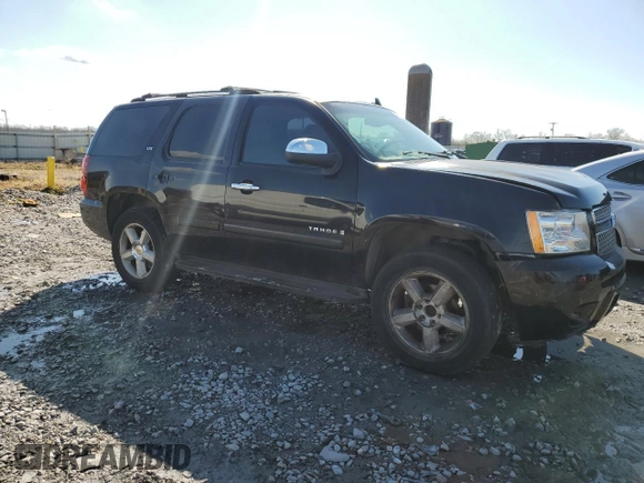 2007 Chevrolet Tahoe LT z VIN 1GNFC13077R288857, wystawiony jako Copart lot #48496775 z przebiegiem 285 932 mil mil oraz Szkoda całkowita • Salvage title. Historia ofert i sprzedaży dostępna na DreamBid. Obrazek 4.