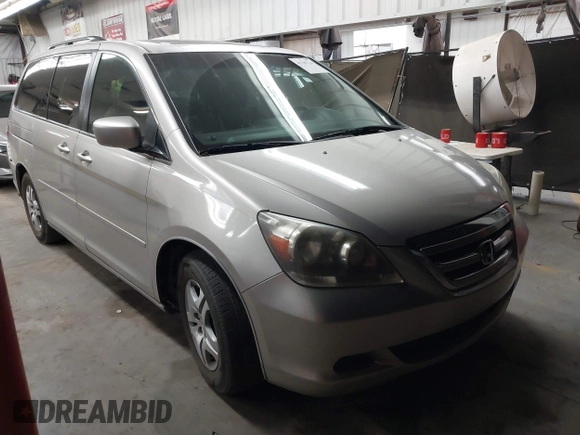 2006 Honda Odyssey EX-L with VIN 5FNRL38626B408275, listed as a IAAI auction lot 41789216 with 249,737 mi miles. Bid and sale history available at carsss.com. Image 1.