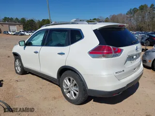 2015 Nissan Rogue SV with VIN KNMAT2MVXFP538282, listed as a IAAI auction lot 41776568 with 192,243 mi miles. Bid and sale history available at carsss.com. Image 3.