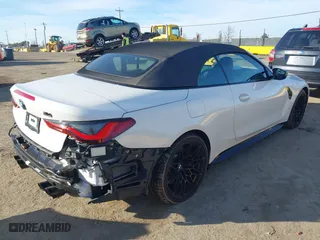 2024 BMW M4 Competition xDrive with VIN WBS33BA06RCP68911, listed as a IAAI auction lot 41166456 with 11,081 mi miles. Bid and sale history available at carsss.com. Image 4.