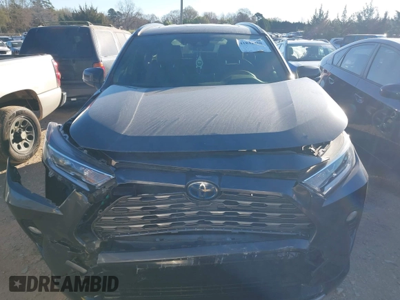 2020 Toyota RAV4 Hybrid XSE with VIN JTME6RFV5LD502382, listed as a IAAI auction lot 41832450 with 55,726 mi miles. Bid and sale history available at carsss.com. Image 12.