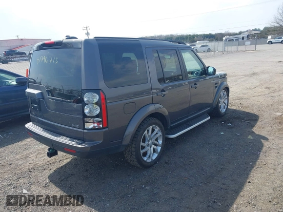 2016 Land Rover LR4 HSE z VIN SALAG2V62GA826113, wystawiony jako IAAI lot #41796713 z przebiegiem Nie podano mil oraz . Historia ofert i sprzedaży dostępna na DreamBid. Obrazek 4.