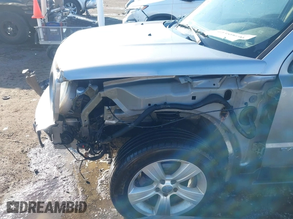2016 Jeep Patriot Latitude z VIN 1C4NJPFB6GD789150, wystawiony jako IAAI lot #41580696 z przebiegiem 156 848 mil mil oraz . Historia ofert i sprzedaży dostępna na DreamBid. Obrazek 17.