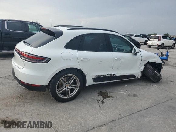 2021 Porsche Macan with VIN WP1AA2A55MLB11458, listed as a Copart auction lot 53870945 with 28,930 mi miles and Salvage Title. Bid and sale history available at DreamBid. Image 3.
