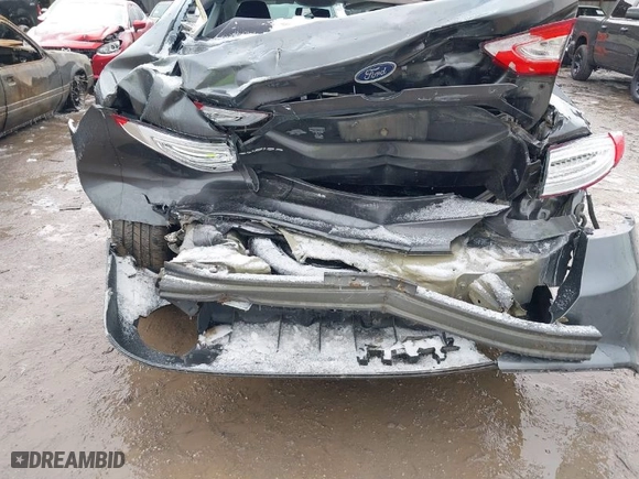 2016 Ford Fusion SE with VIN 3FA6P0H7XGR331935, listed as a IAAI auction lot 41548288 with 122,107 mi miles. Bid and sale history available at carsss.com. Image 6.