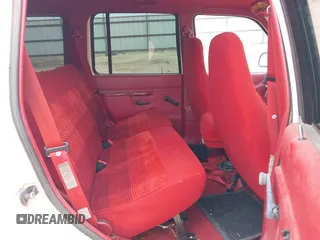 1991 Ford Explorer XL z VIN 1FMDU32X5MUA21535, wystawiony jako IAAI lot #42370194 z przebiegiem 83 911 mil mil oraz . Historia ofert i sprzedaży dostępna na DreamBid. Obrazek 8.