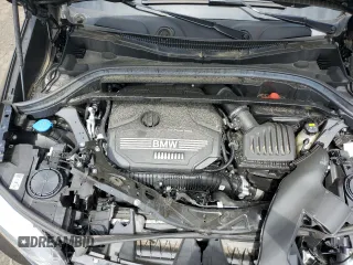 2021 BMW X1 xDrive28i z VIN WBXJG9C07M5S53523, wystawiony jako Copart lot #55450635 z przebiegiem 29 539 mil mil oraz Szkoda całkowita • Salvage title. Historia ofert i sprzedaży dostępna na DreamBid. Obrazek 11.