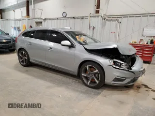 2015 Volvo V60 with VIN YV1902SG5F1210166, listed as a Copart auction lot 52084915 with 106,808 mi miles and Clean title. Bid and sale history available at DreamBid. Image 4.