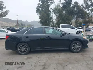 2014 Toyota Camry L with VIN 4T1BF1FK2EU816743, listed as a IAAI auction lot 42047519 with 266,904 mi miles. Bid and sale history available at carsss.com. Image 13.