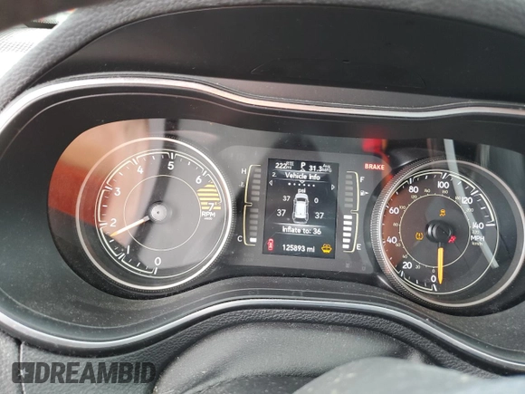 2019 Jeep Cherokee Latitude with VIN 1C4PJLCB9KD396600, listed as a Copart auction lot 59727555 with 125,893 mi miles and Salvage title. Bid and sale history available at DreamBid. Image 9.