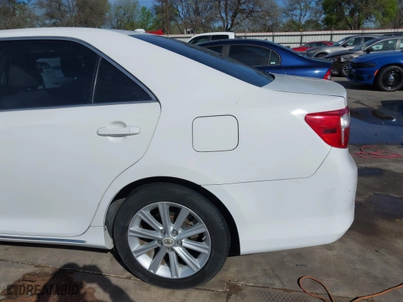 2012 Toyota Camry Hybrid XLE with VIN 4T1BD1FK8CU042730, listed as a IAAI auction lot 41803259 with 172,202 mi miles. Bid and sale history available at carsss.com. Image 21.