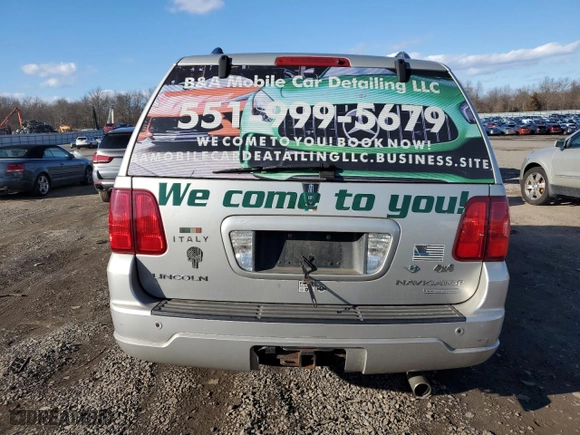 2006 Lincoln Navigator Luxury with VIN 5LMFU28546LJ12469, listed as a Copart auction lot 45555725 with 171,199 mi miles and Salvage Title. Bid and sale history available at carsss.com. Image 6.