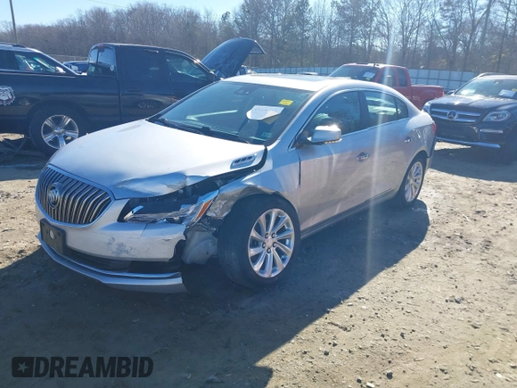 2015 Buick LaCrosse Premium I with VIN 1G4GD5G30FF245107, listed as a IAAI auction lot 41297513 with 269,323 mi miles. Bid and sale history available at carsss.com. Image 18.