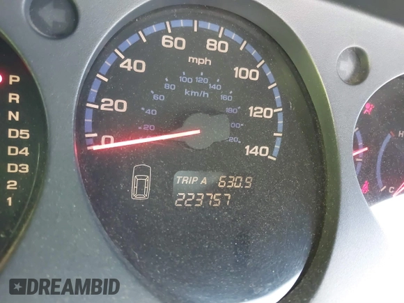 2004 Acura MDX Touring Pkg w/Navigation with VIN 2HNYD18854H511500, listed as a IAAI auction lot 41581417 with 223,757 mi miles. Bid and sale history available at carsss.com. Image 7.