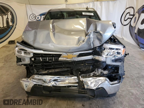 2025 Chevrolet Silverado 1500 LT with VIN 1GCPACED8SZ131345, listed as a Copart auction lot 52436255 with 18,932 mi miles and Clean Title. Bid and sale history available at DreamBid. Image 5.