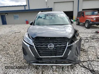 2023 Nissan Kicks SV with VIN 3N1CP5CV0PL549503, listed as a Copart auction lot 75671534 with 11,750 mi miles and Non Repairable. Bid and sale history available at DreamBid. Image 5.
