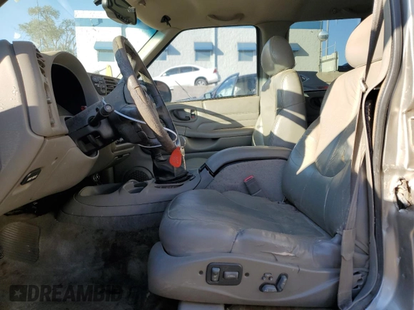 2001 GMC Jimmy SLE with VIN 1GKDT13W212223469, listed as a Copart auction lot 73249724 with 171,606 mi miles and Salvage Title. Bid and sale history available at carsss.com. Image 7.