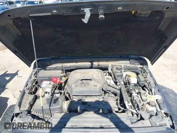 2018 Jeep Wrangler Unlimited Sport S с VIN 1C4HJXDN6JW277829, выставлен на аукционе IAAI как лот 42607187 с пробегом 107 461 миль миль и . История ставок и продаж доступна на DreamBid. Изображение 10.