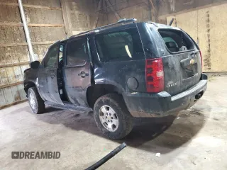 2013 Chevrolet Tahoe LT z VIN 1GNSKBE01DR332478, wystawiony jako Copart lot #51455625 z przebiegiem 143 541 mil mil oraz Czysty tytuł • Clean title. Historia ofert i sprzedaży dostępna na DreamBid. Obrazek 2.