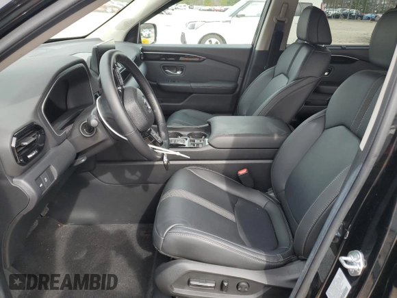 2025 Honda Pilot EX-L z VIN 5FNYG1H40SB015128, wystawiony jako Copart lot #48028125 z przebiegiem Nie podano mil oraz Szkoda całkowita • Salvage title. Historia ofert i sprzedaży dostępna na DreamBid. Obrazek 7.