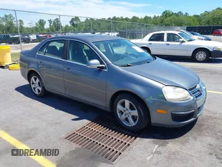 2009 Volkswagen Jetta SE с VIN 3VWRM71K39M176102, выставлен на аукционе IAAI как лот 42308971 с пробегом 208 680 миль миль и . История ставок и продаж доступна на DreamBid. Изображение 1.