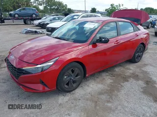 2023 Hyundai Elantra SEL z VIN KMHLM4AG9PU472118, wystawiony jako IAAI lot #42097348 z przebiegiem 56 524 mil mil oraz . Historia ofert i sprzedaży dostępna na DreamBid. Obrazek 17.
