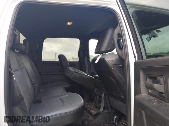 2024 Ram 2500 Tradesman z VIN 3C6UR5HJ2RG234917, wystawiony jako IAAI lot #42247031 z przebiegiem 26 718 mil mil oraz . Historia ofert i sprzedaży dostępna na DreamBid. Obrazek 8.