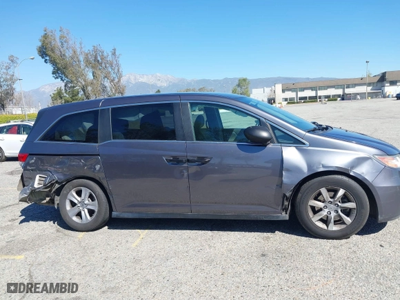 2016 Honda Odyssey LX with VIN 5FNRL5H20GB081899, listed as a IAAI auction lot 41867107 with 139,476 mi miles. Bid and sale history available at carsss.com. Image 6.