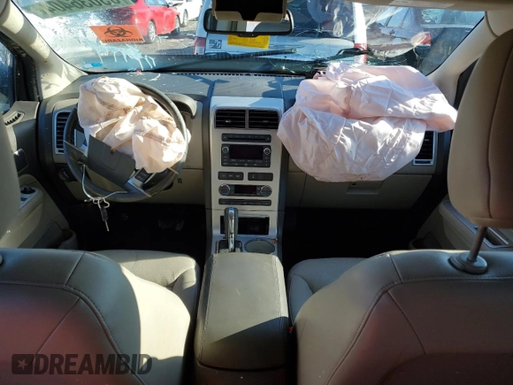 2009 Lincoln MKX with VIN 2LMDU68C39BJ12200, listed as a Copart auction lot 83036404 with Not Provided miles and Salvage Title. Bid and sale history available at DreamBid. Image 8.