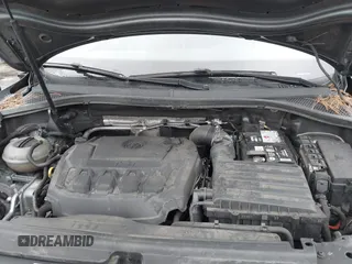 2018 Volkswagen Tiguan SEL z VIN 3VV3B7AX4JM005780, wystawiony jako IAAI lot #41880005 z przebiegiem 149 578 mil mil oraz . Historia ofert i sprzedaży dostępna na DreamBid. Obrazek 10.