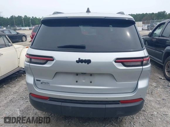 2022 Jeep Grand Cherokee Altitude with VIN 1C4RJJAG2N8581581, listed as a IAAI auction lot 42258980 with 43,725 mi miles and . Bid and sale history available at DreamBid. Image 16.
