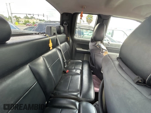 2005 Ford F-150 XLT with VIN 1FTPX14585NA13563, listed as a Copart auction lot 63709515 with 248,403 mi miles and Clean title. Bid and sale history available at DreamBid. Image 6.
