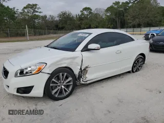 2012 Volvo C70 T5 with VIN YV1672MC4CJ130555, listed as a Copart auction lot 41596305 with 69,369 mi miles and Salvage Title. Bid and sale history available at carsss.com. Image 1.