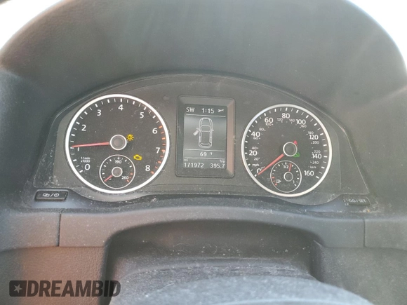 2014 Volkswagen Tiguan SE with VIN WVGAV3AX8EW619044, listed as a Copart auction lot 46990185 with 171,972 mi miles and Salvage title. Bid and sale history available at DreamBid. Image 9.
